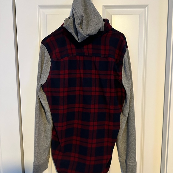 Hollister Hooded Flannel - Picture 2 of 2
